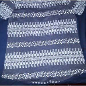 Comfy gorg print every day tee sz.S